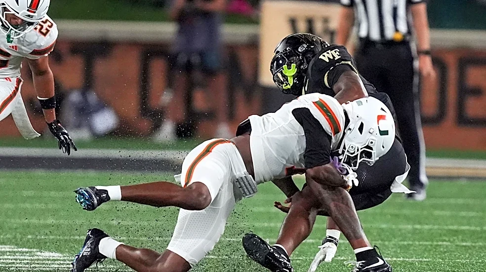 Miami safety Zechariah Poyser ejected for targeting vs Florida State