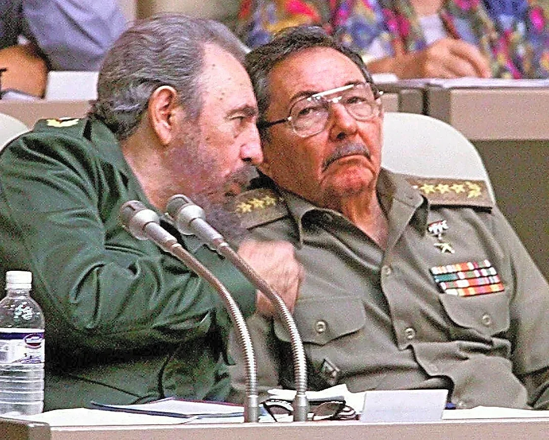 Florida ordena arrestar a Raúl Castro por derribo de avionetas en 1996