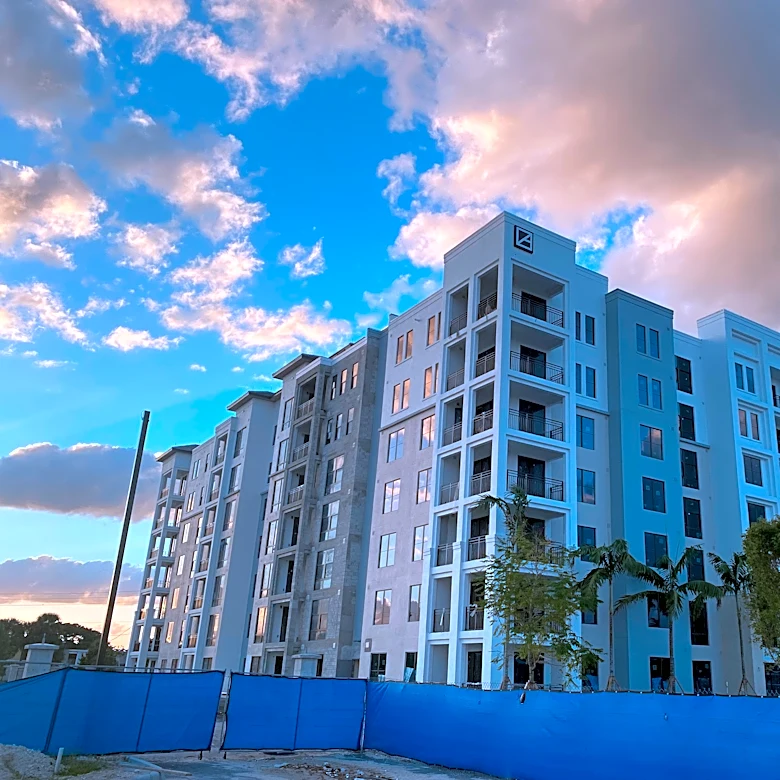 7-story building bringing nearly 300 apartments to Twin City Mall site