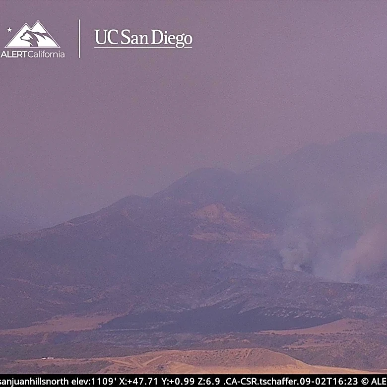 Gibby Fire in Orange, Riverside counties closes road, covers 216 acres