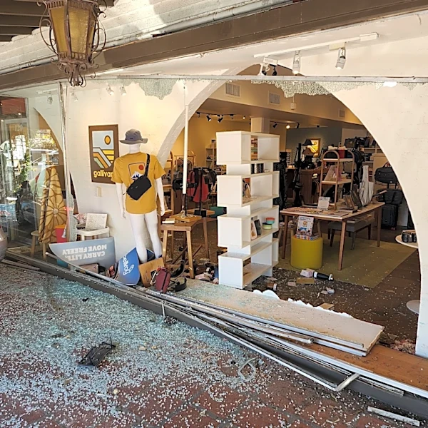 Car crashes into Palm Springs shops, sounding like ‘a bomb’