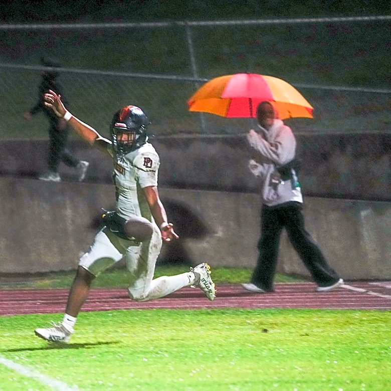 Palm Desert bounces back to set up intriguing regular season finale