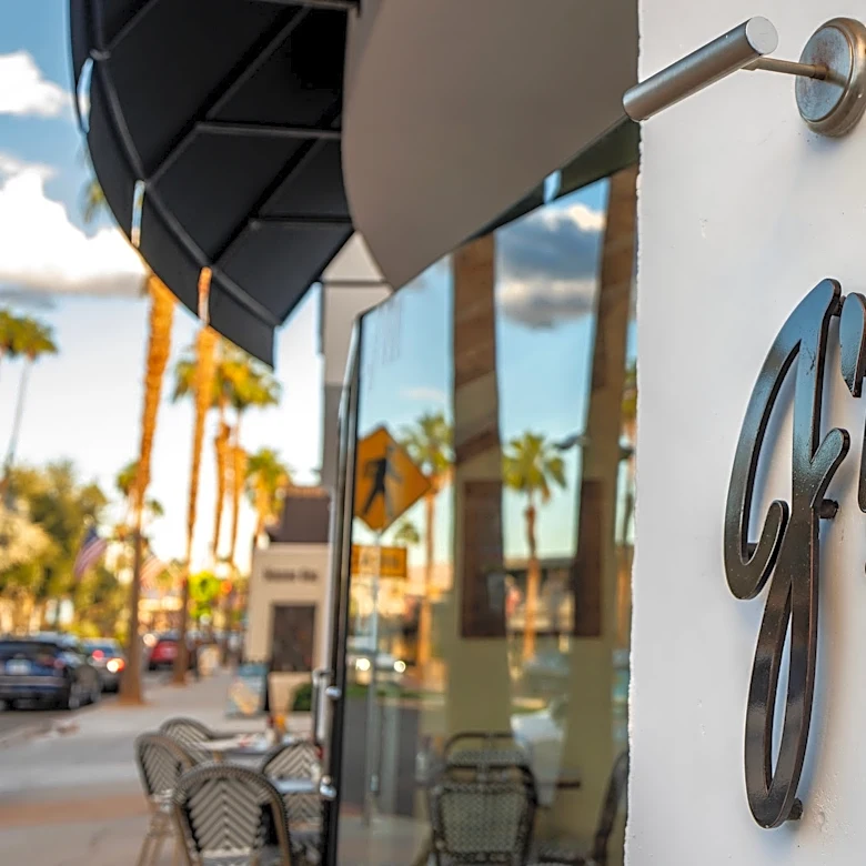 Palm Springs area restaurant news: Popular deli returns, a new night club