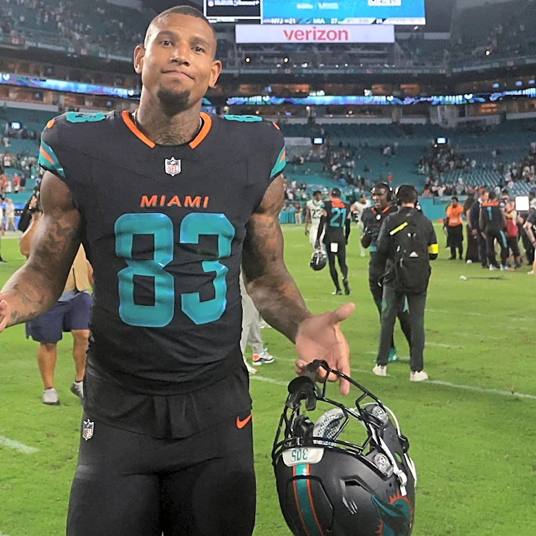 2 new Panthers to wear uniform numbers of beloved franchise legends