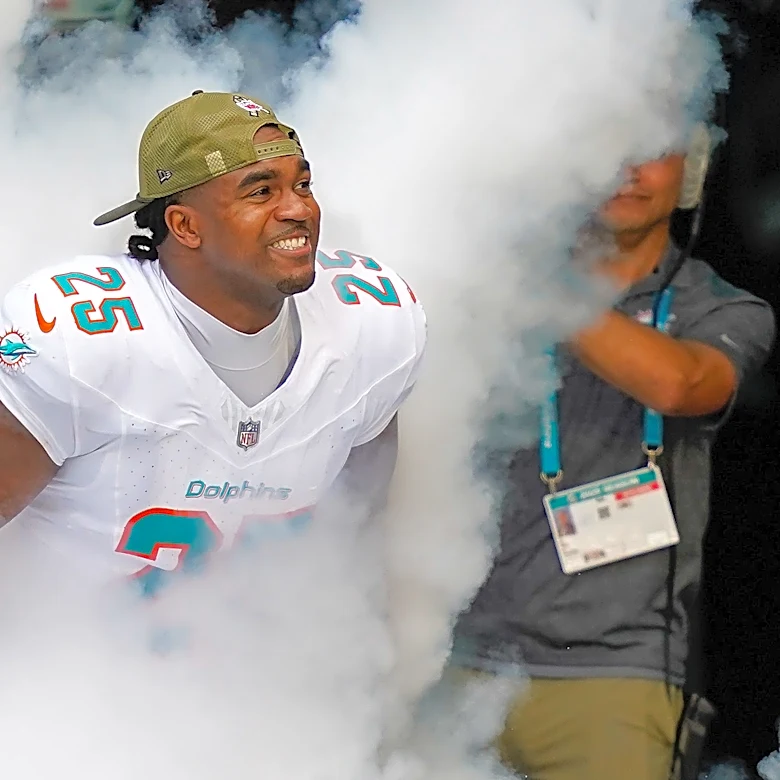 Panthers reportedly signing productive ILB to active roster