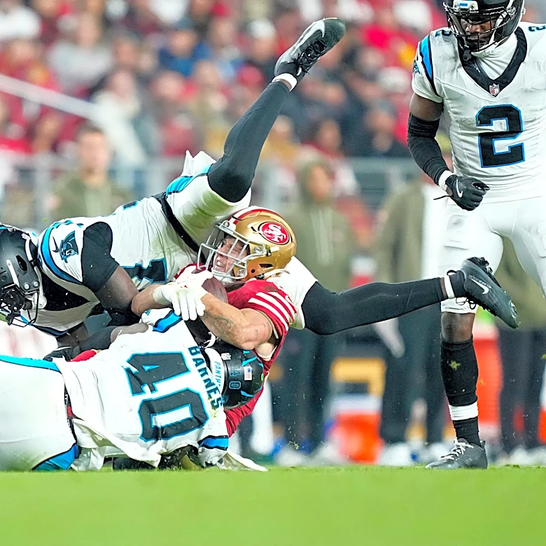 Former Panthers LB signs with Week 3 opponent