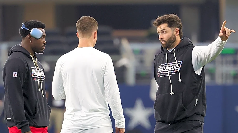 Buccaneers offer outlook on which QB will start vs. Panthers in Week 7