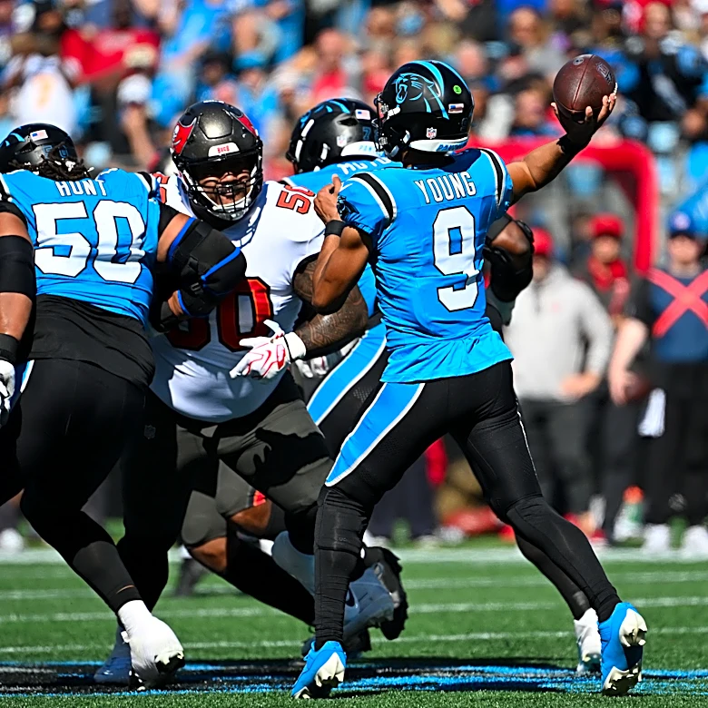 Panthers G Robert Hunt gets brutally honest after embarrassing loss to Bucs