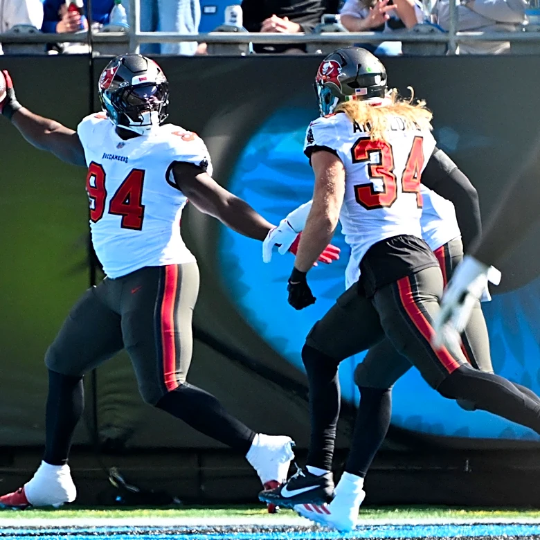 Panthers earn an 'F' grade for 'total no-show' against Bucs in Week 7