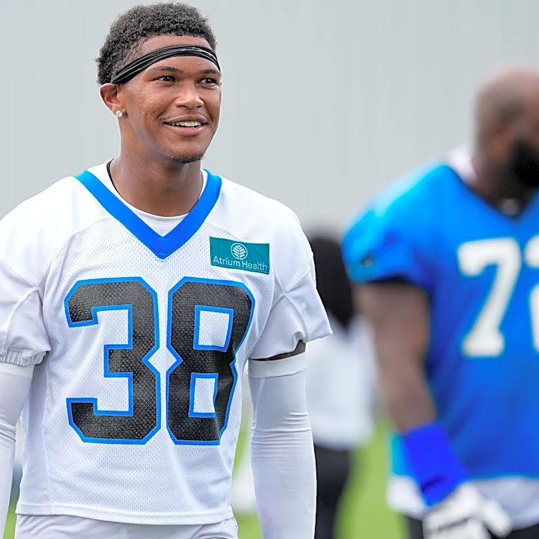 Panthers rookie DB 'overperforming' heading into Week 8