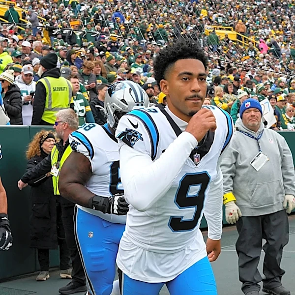 Panthers vs. Packers live updates: Scores, top highlights from Week 8