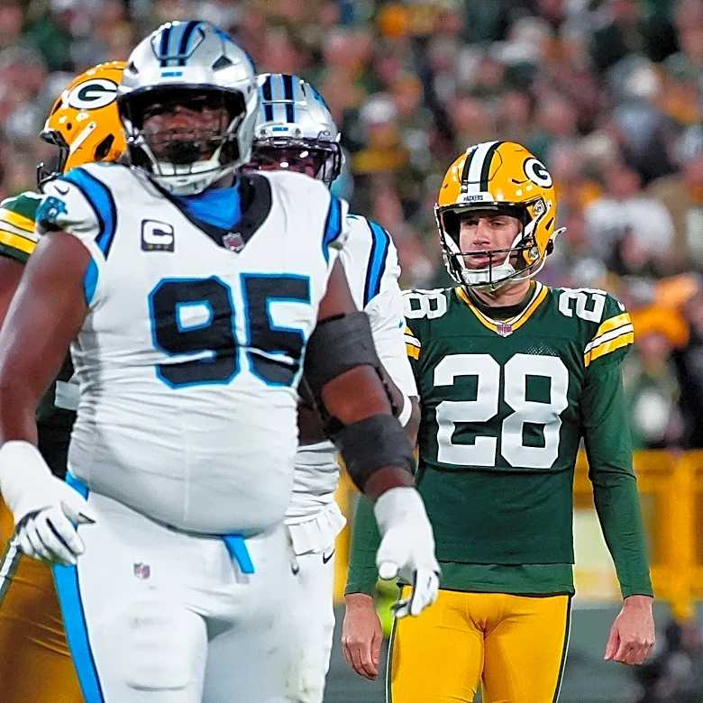 Best and worst PFF grades from Panthers' Week 8 loss to Packers