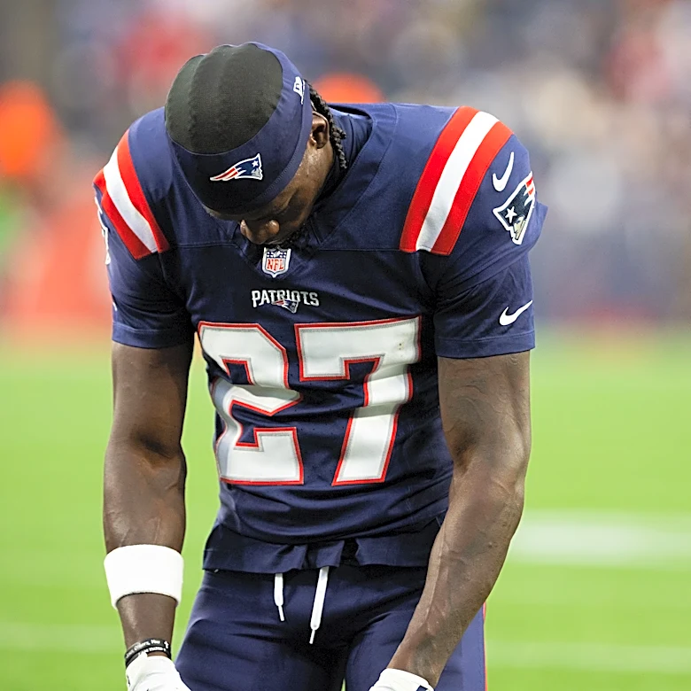 Former Patriots draft pick claimed on waivers by rival Dolphins