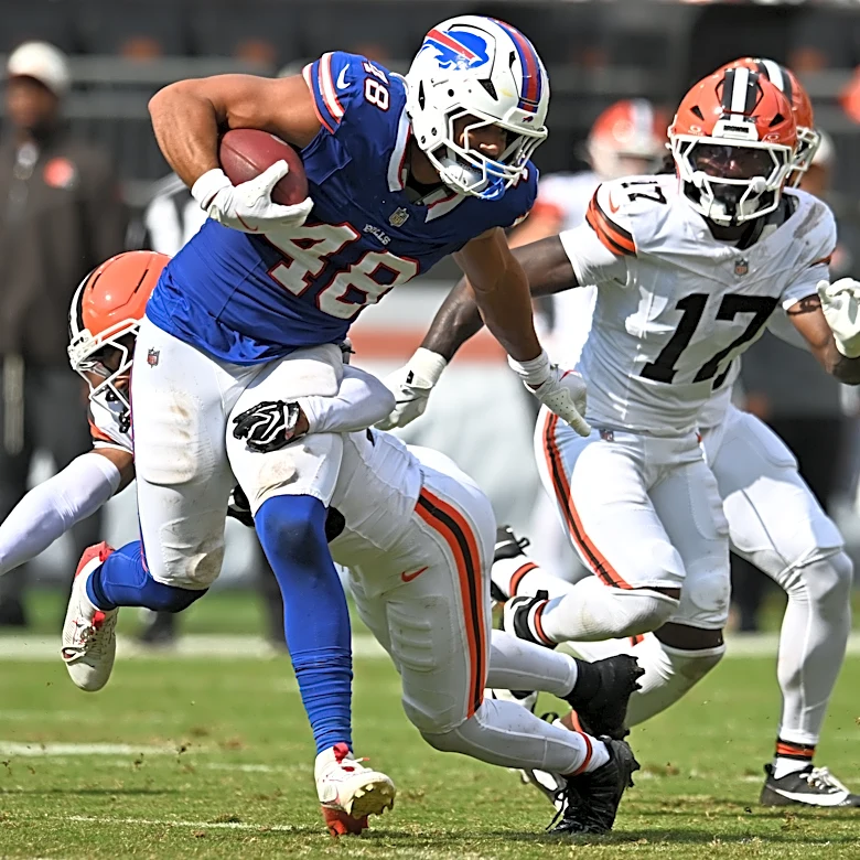 Patriots sign veteran tight end, release two players from IR