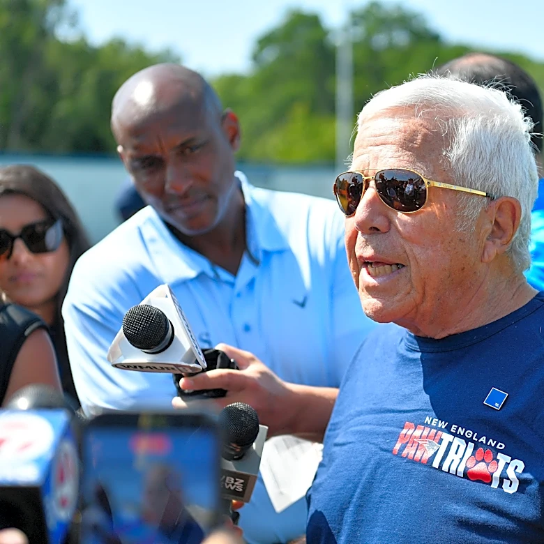 Christian Gonzalez trainer's cryptic reaction to Robert Kraft comments