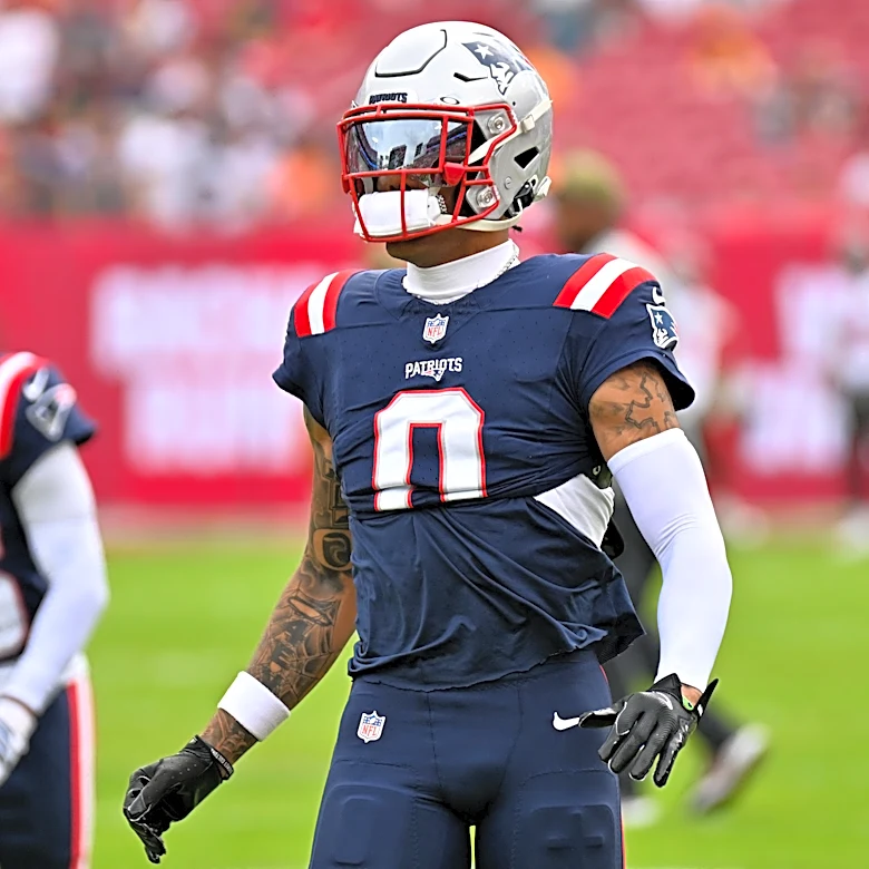 Christian Gonzalez reacts to agreeing on historic deal with Patriots