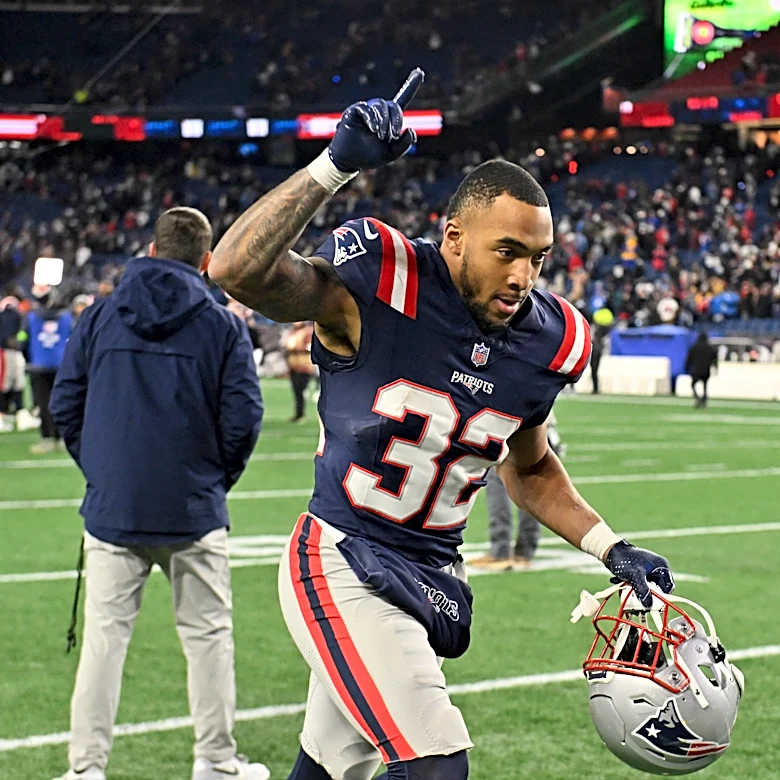 TreVeyon Henderson breaks silence with four-word injury response
