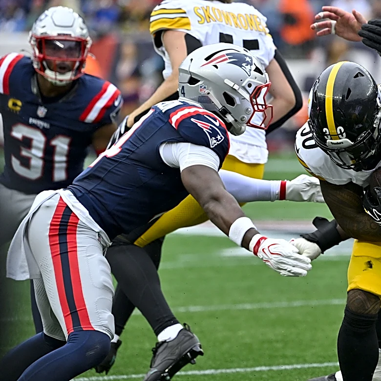 Mike Vrabel pinpoints direction if starting DB misses time with injury