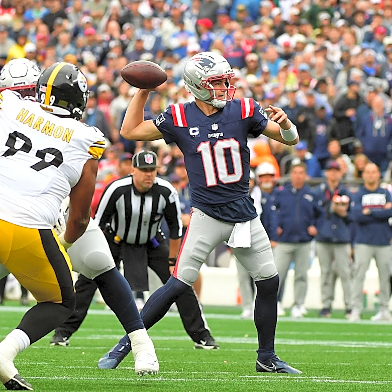 Mike Vrabel offers blunt review of Drake Maye’s fourth interception