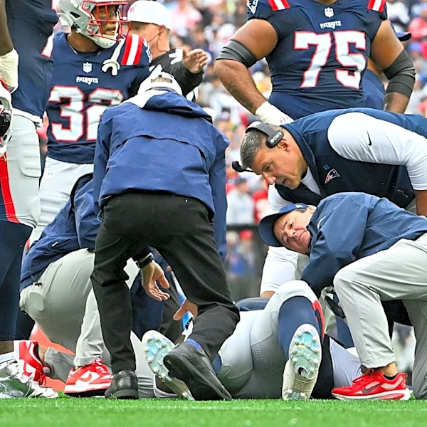 Latest update on Patriots OL Mike Onwenu, following IR move