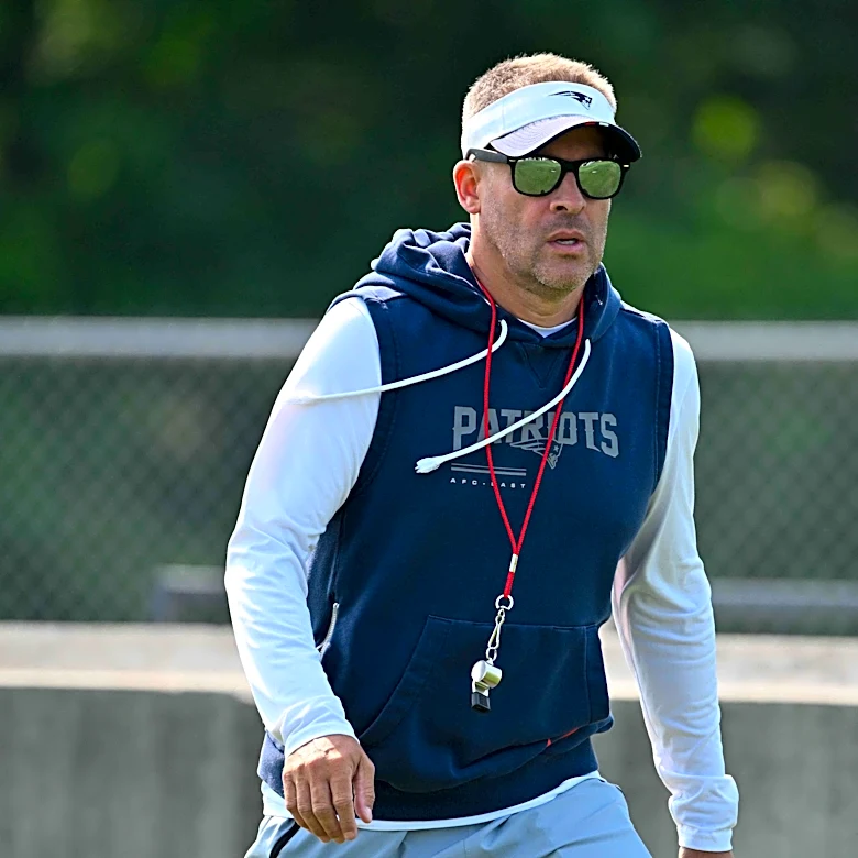 Josh McDaniels' true thoughts on OL competition behind Mike Onwenu