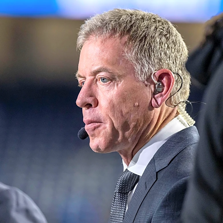 Troy Aikman's strong take on Drake Maye, Patriots offense goes viral