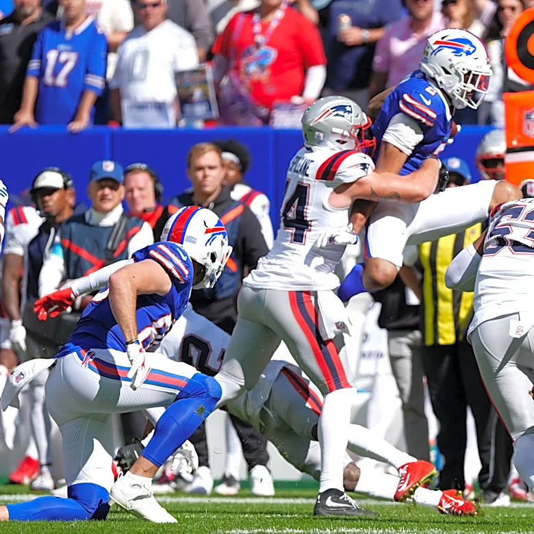 Best and worst defensive PFF grades for Patriots in win over Bills