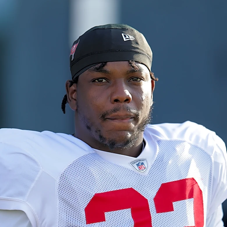 Patriots announce two releases and one new practice squad signing