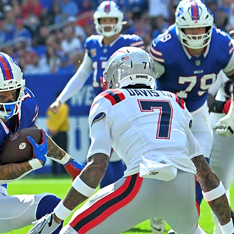 Uexpected Patriots CB named to PFF's first-quarter All-Pro team