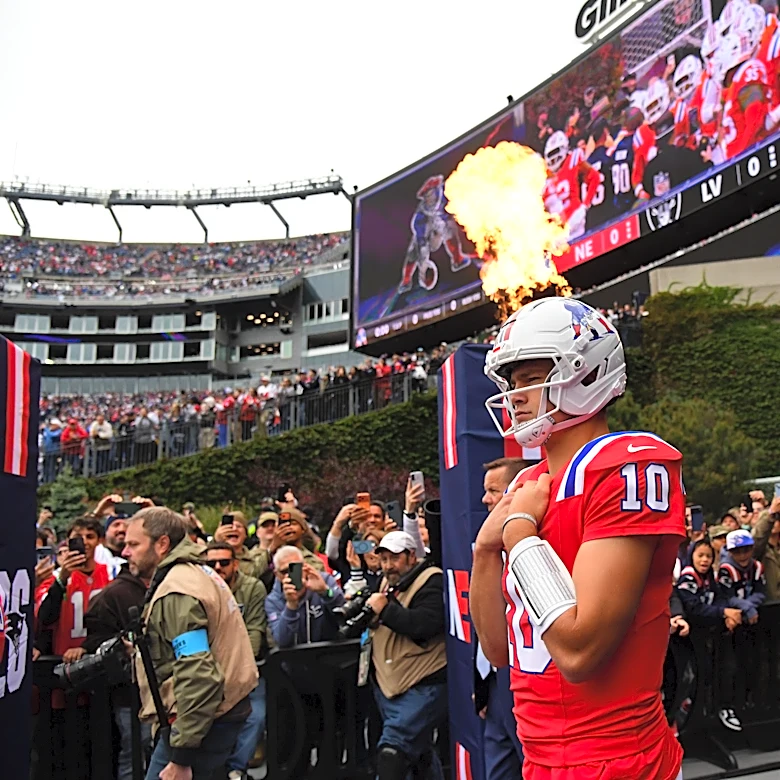 Studs and duds for Patriots in lopsided 45-17 win over Raiders