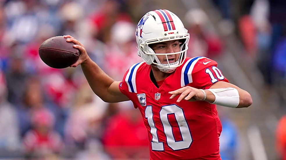 Patriots' Drake Maye climbs back into NFL.com's top-10 QB rankings