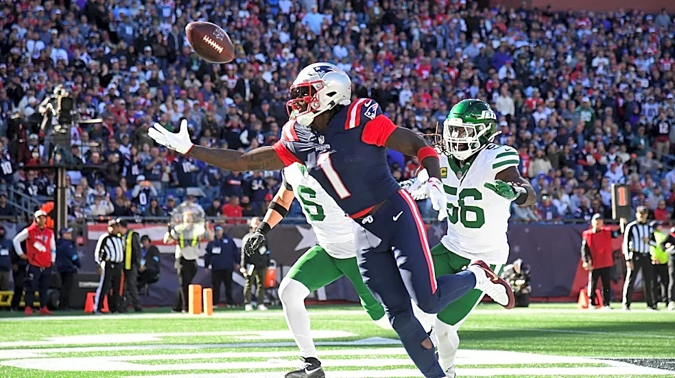Twitter reacts to A.J. Brown's drops, Patriots close win over Jets