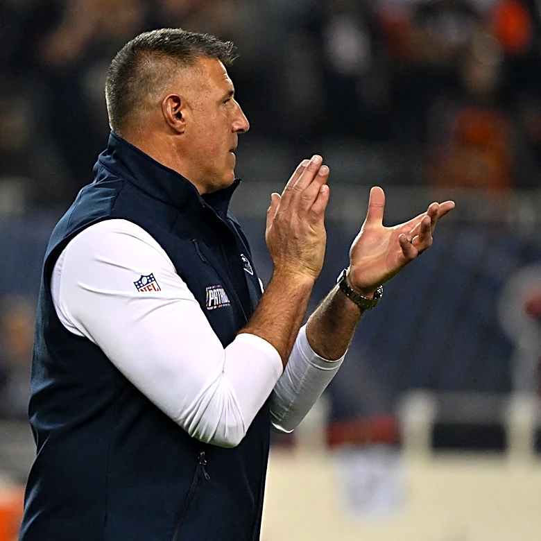 Patriots' Mike Vrabel reacts to hefty fine, altered approach with refs