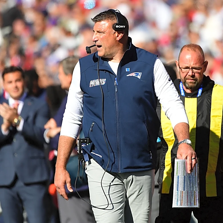 Patriots coach Mike Vrabel reacts to team's latest roster cut