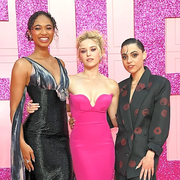 "Elle" Star Chandler Kinney Talks ‘90s Makeup Trends and Self-Care Favorites