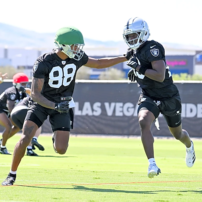 Raiders begin cutdowns with several wide receivers