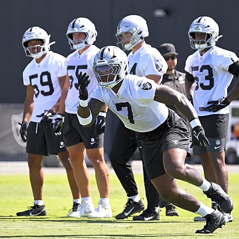 Raiders announce practice squad signings