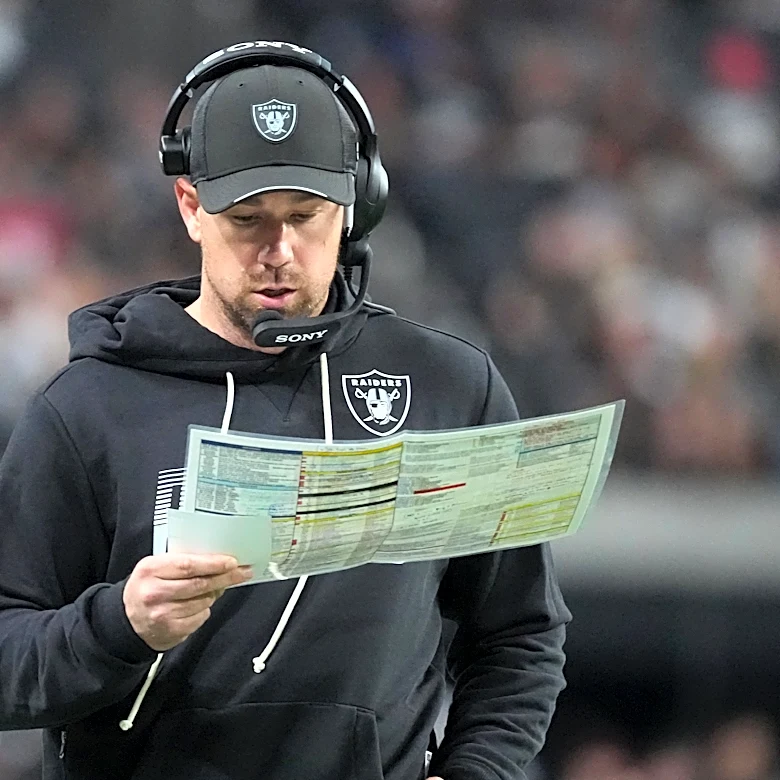 Raiders HC Klint Kubiak makes prestigious "50 under 40" list