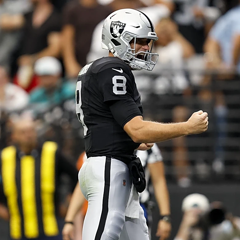 Watch: Raiders QB Kirk Cousins jokes after passing John Elway in record books