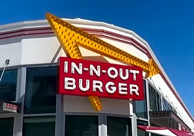 Raiders QB Kirk Cousins admits he has 'an In-N-Out problem'