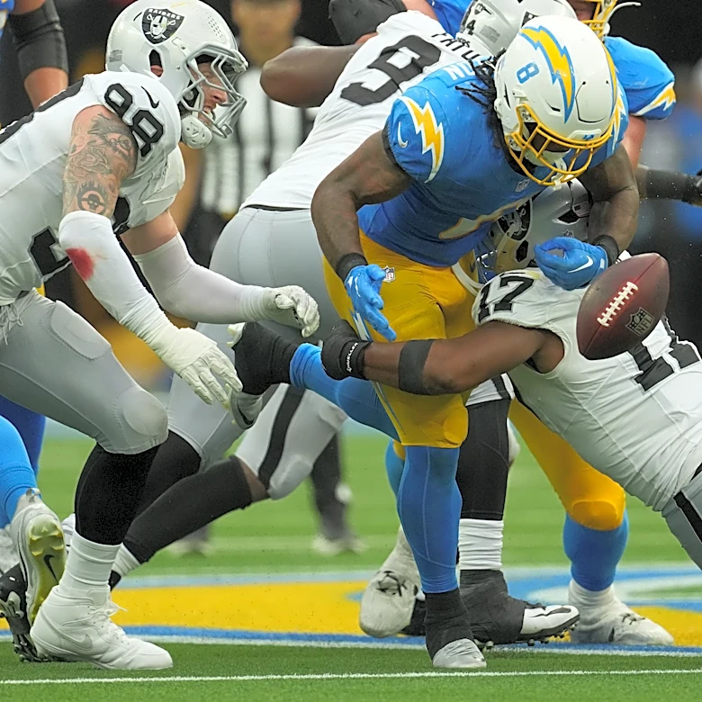 Raiders Week 2 turning point play of the game in win over Chargers
