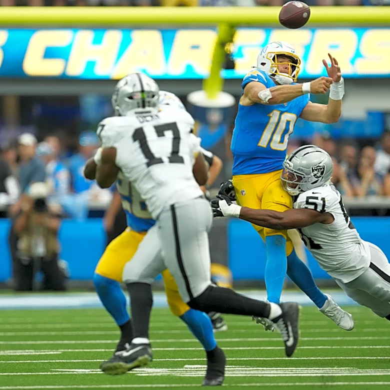 Raiders lead NFL in QB pressure rate through two weeks