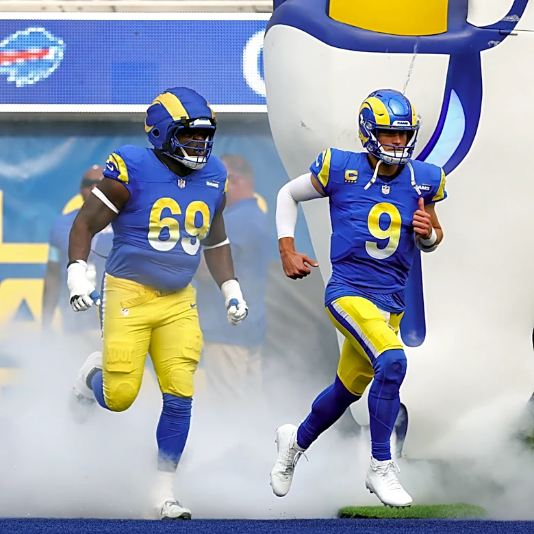 Kevin Dotson, Steve Avila both land in PFF's top 13 offensive guards