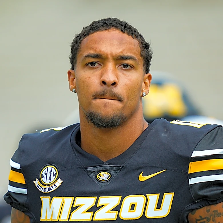 Rams waive undrafted rookie CB with injury designation