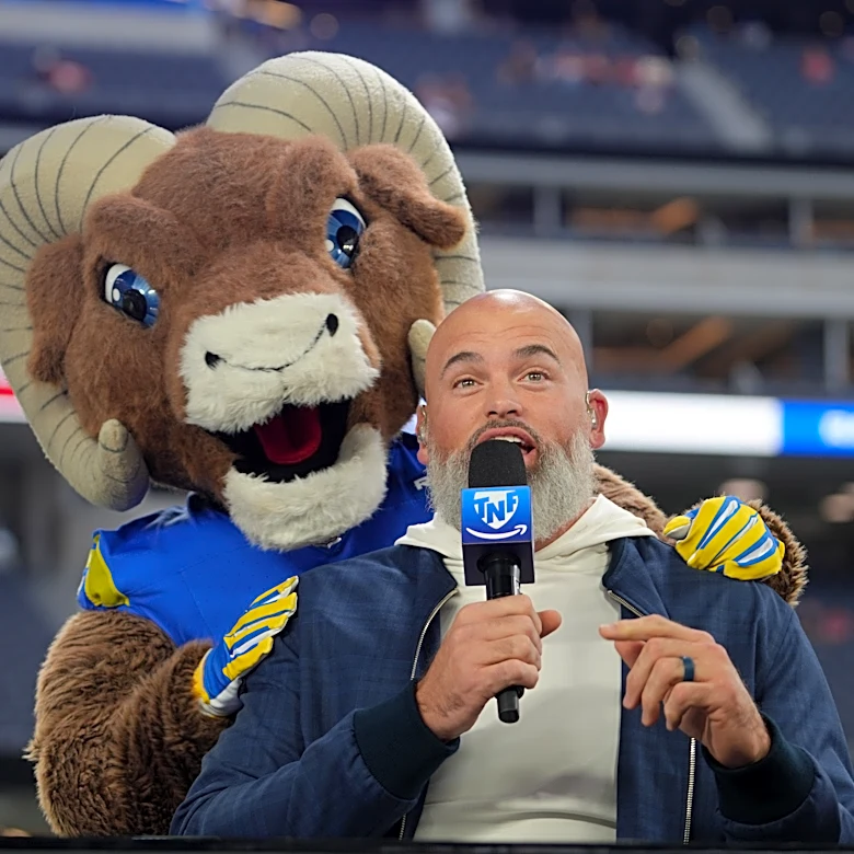 Rams legend joining Peyton and Eli's ManningCast during MNF vs. Giants