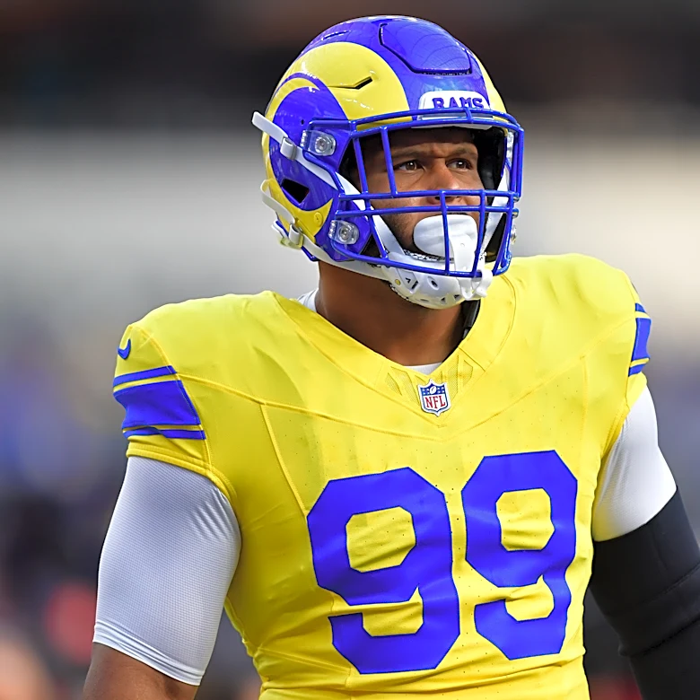 How did Aaron Donald play in his return to the Rams?