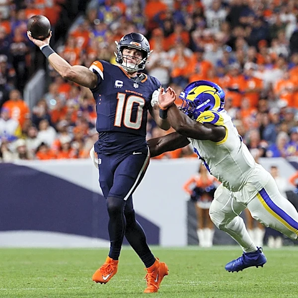 NFL fans livid over terrible penalty called on Rams late vs. Broncos