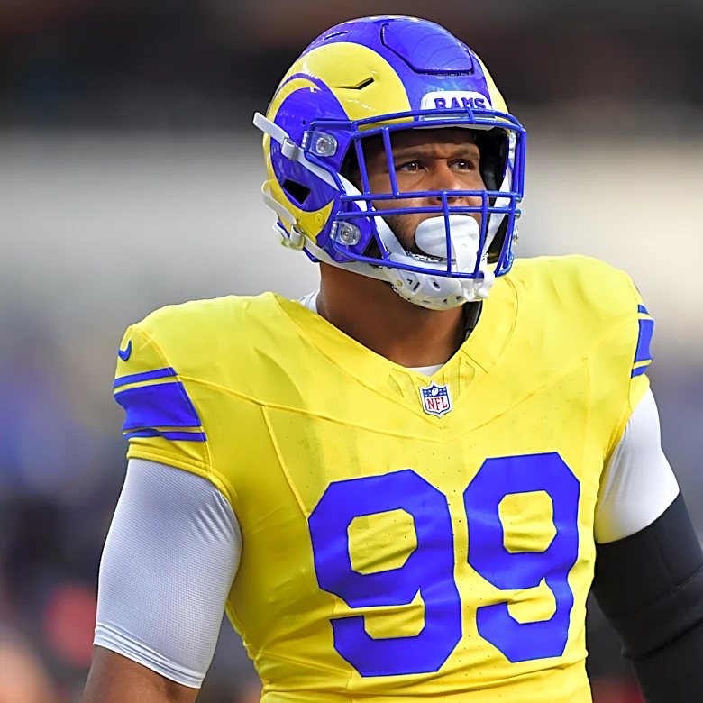 Rams DT Aaron Donald is dealing with a sore back