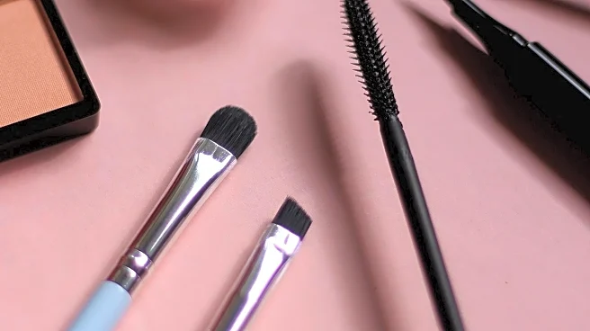 Beauty Industry Explores Makeup Techniques for Mature Eyelids