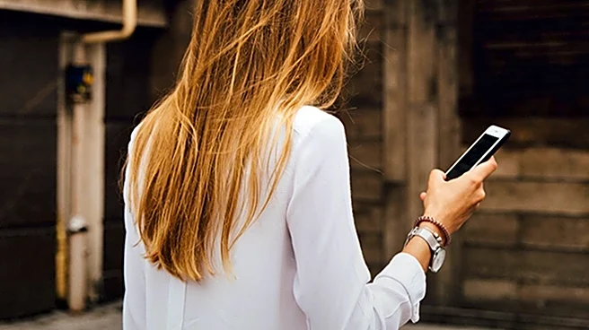 Americans Scroll 86 Miles Annually on Phones, Impacting Productivity